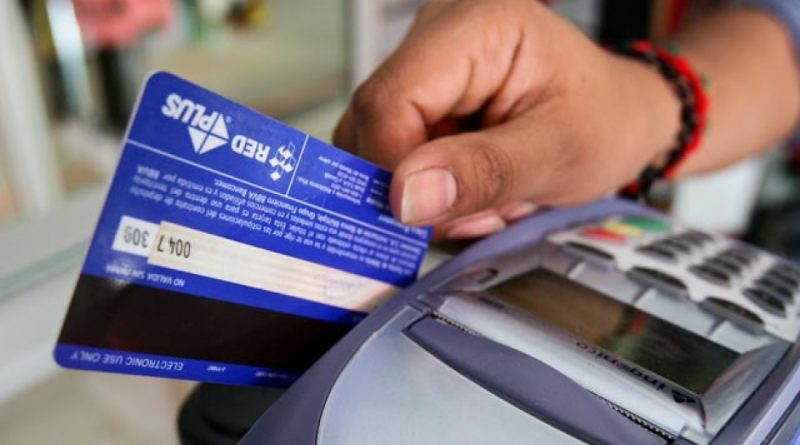 Suspenden efectos de ordenanza municipal que ordenaba a los bancos cobrar el 1% de las transacciones realizadas por punto de venta